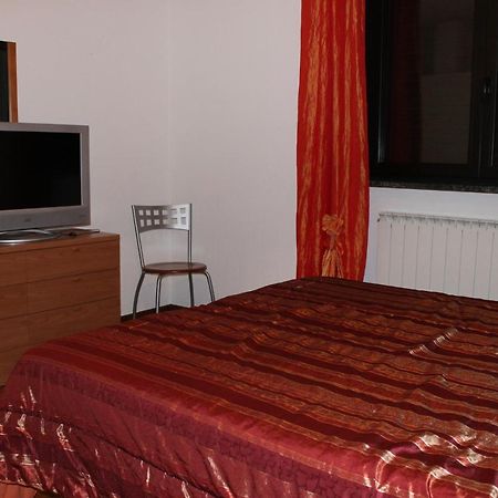 Hotel Relais St Gilles à Verrès Extérieur photo