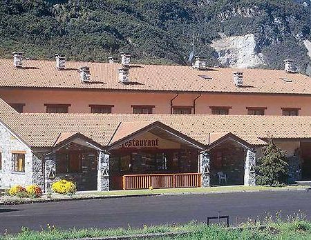 Hotel Relais St Gilles à Verrès Extérieur photo