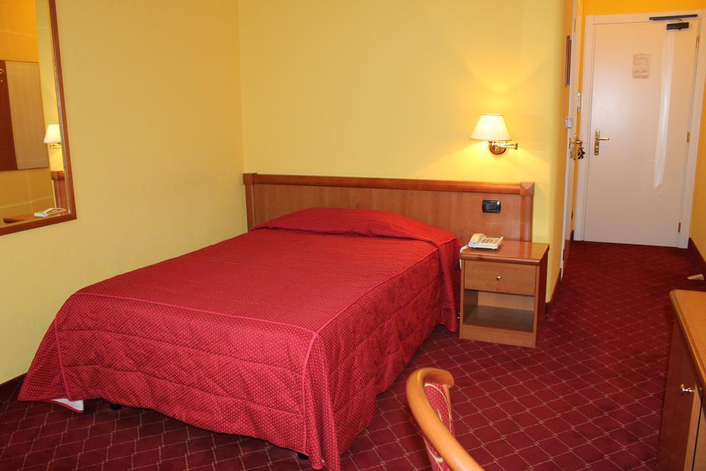 Hotel Relais St Gilles à Verrès Chambre photo