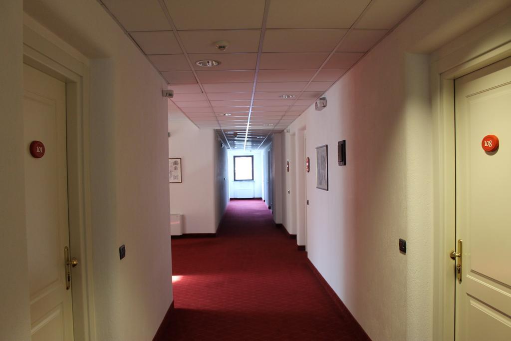 Hotel Relais St Gilles à Verrès Extérieur photo