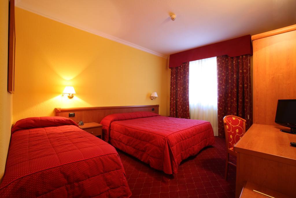 Hotel Relais St Gilles à Verrès Chambre photo